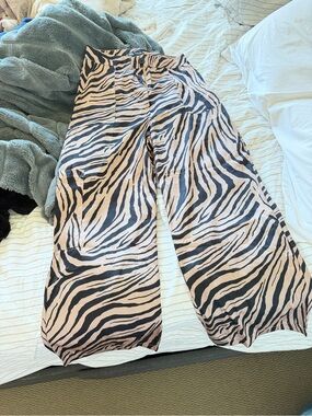 Zara Wide Leg Zebra Print Pants in Blush and Black L